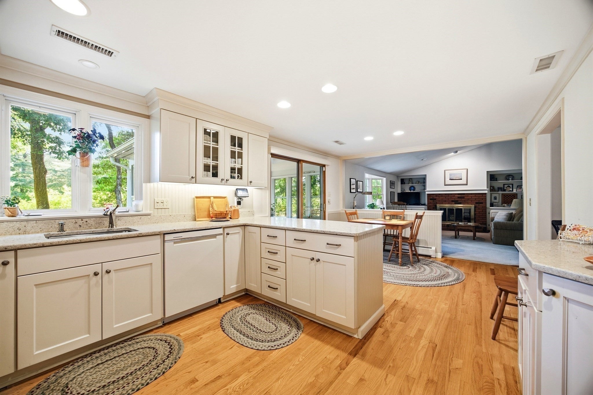 6 Centerwood Drive, Wilbraham, MA Photo #12