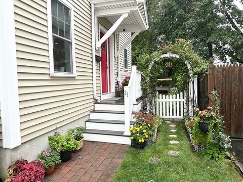 31 Grant Ave 31 Belmont MA 02478