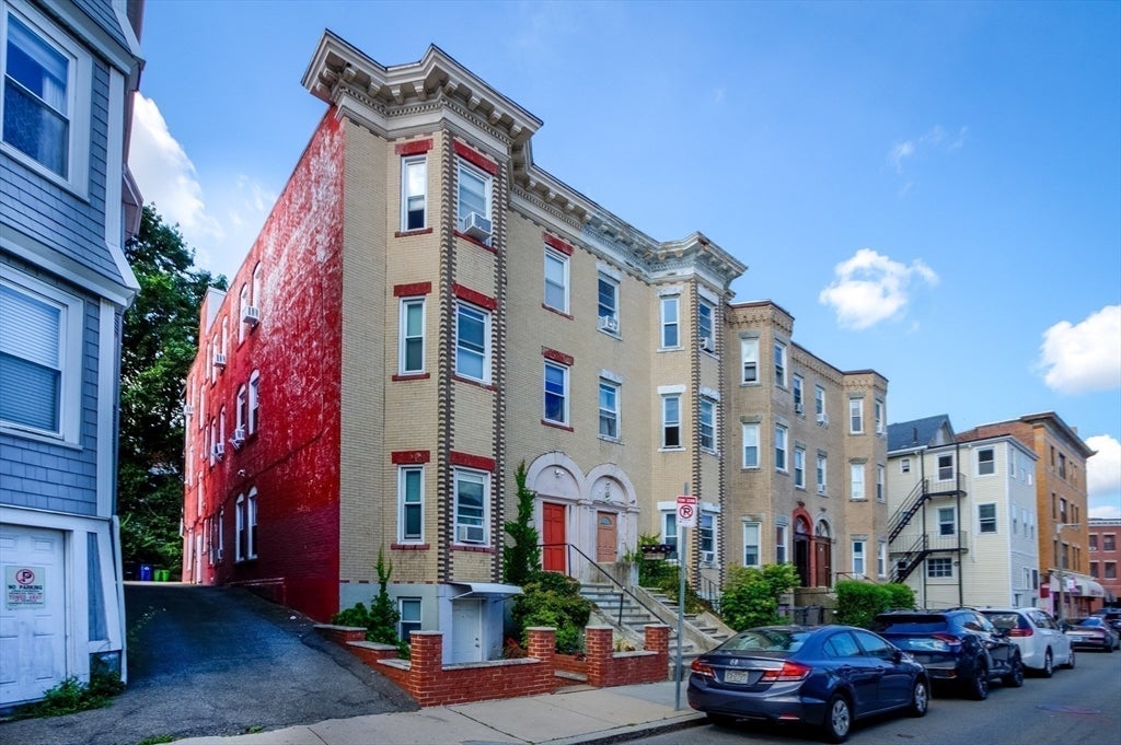 9 Forbes St