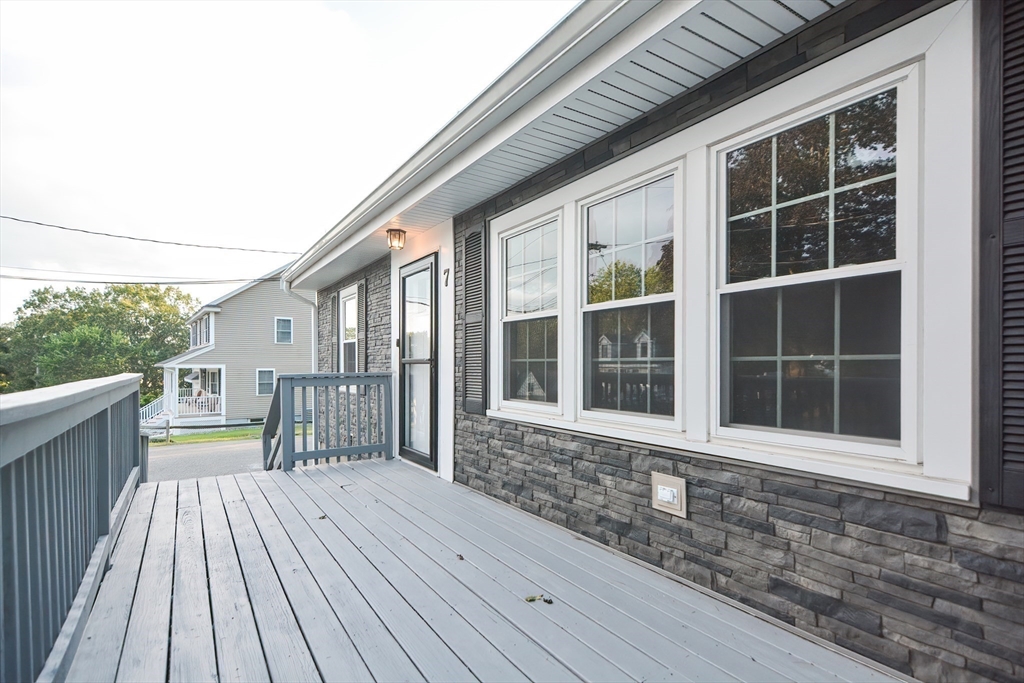7 Maple Street