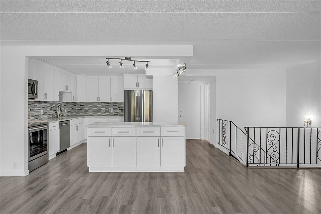 146 Marble St #211, Stoneham, MA Photo #4