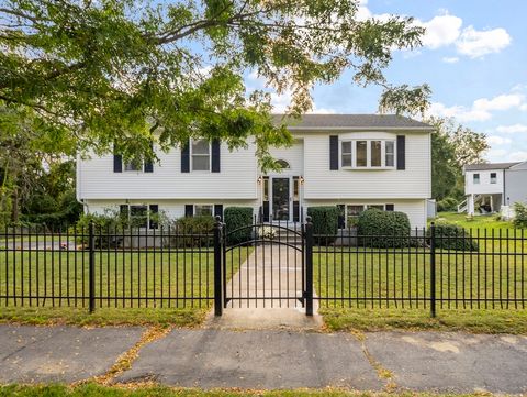 19 Arborwood Drive Worcester MA 01604