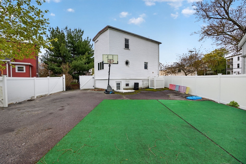 8 Essex St, Swampscott, MA Photo #25