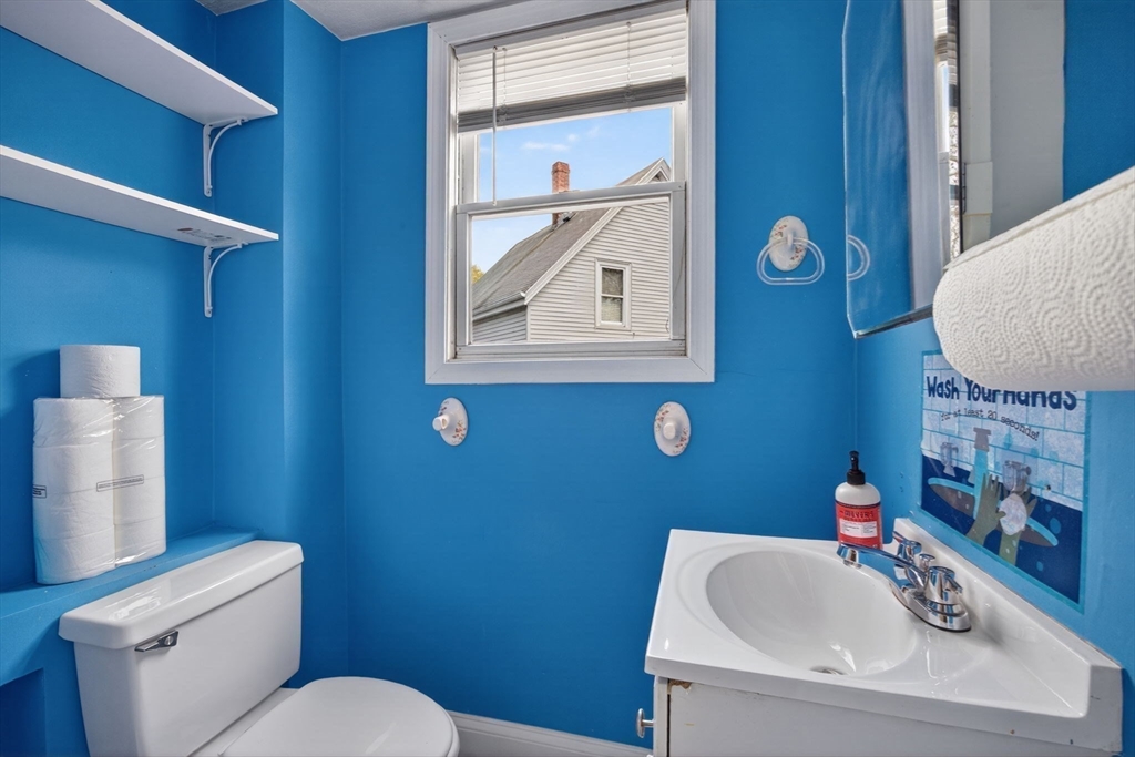 8 Essex St, Swampscott, MA Photo #24