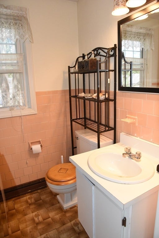 30 Atlas St, Fairhaven, MA, 30 Atlas St, Fairhaven, MA Photo #12