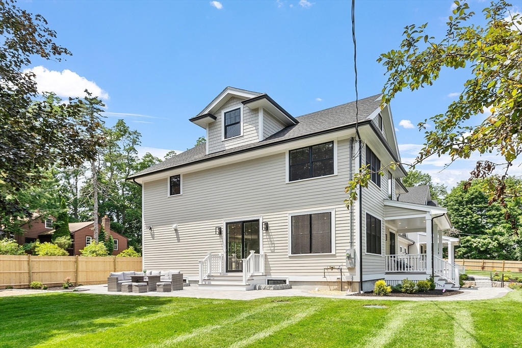 7 Blue Heron Way