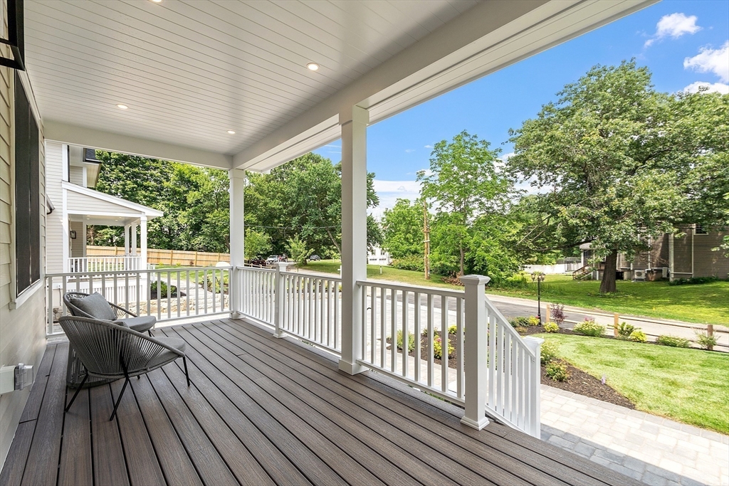 7 Blue Heron Way