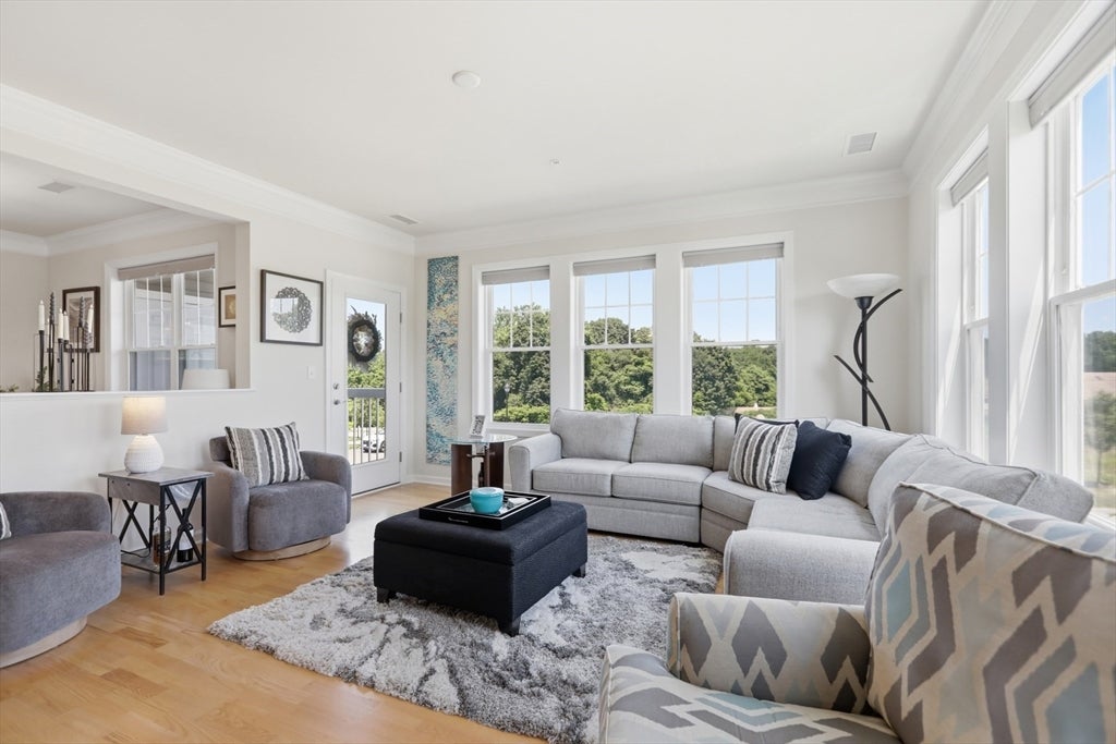 6 Overlook Dr 204