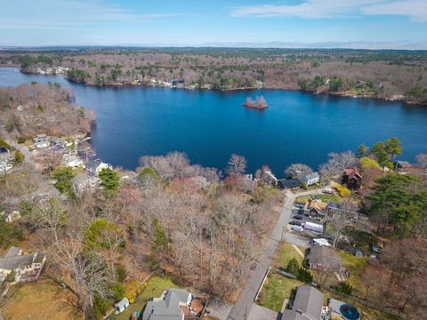 Photo of 21 Beech Street, Hamilton, MA 01982 (MLS # 73508604)