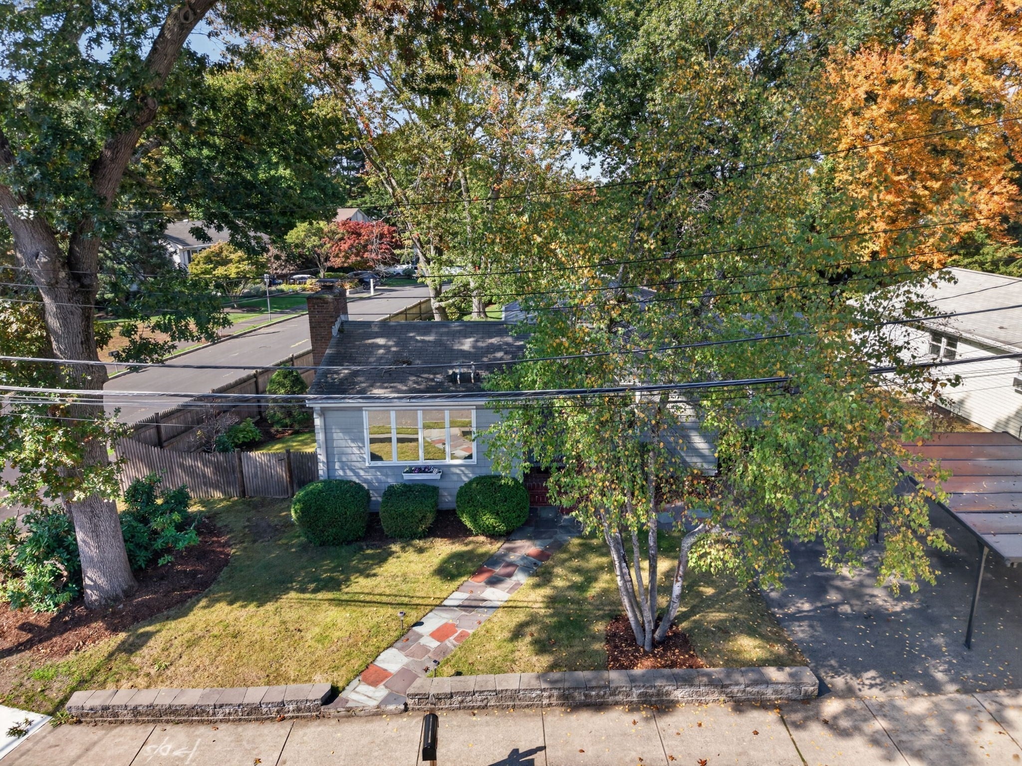 23 Birch Rd, Waltham, MA Photo #3