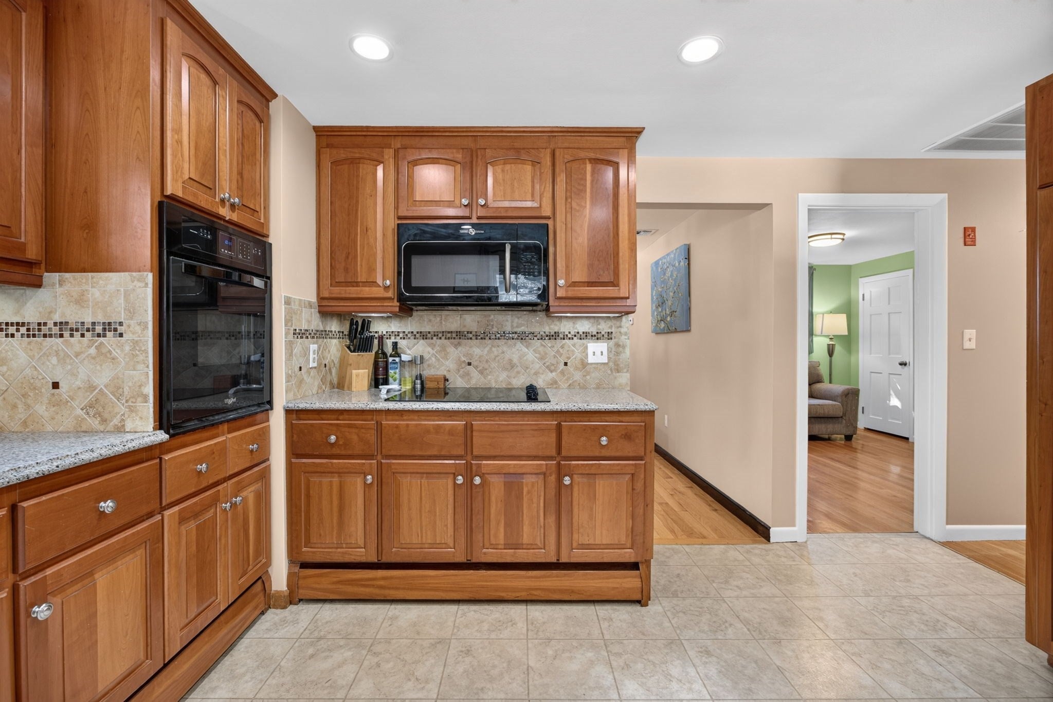 23 Birch Rd, Waltham, MA Photo #8