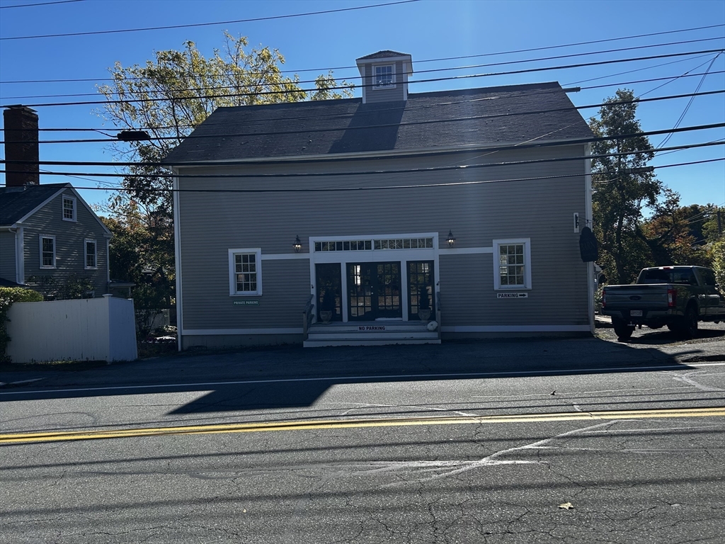 1 Main St
