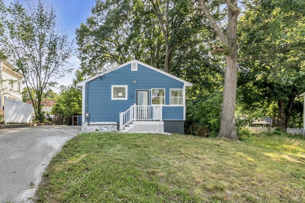 7-B Stevens St