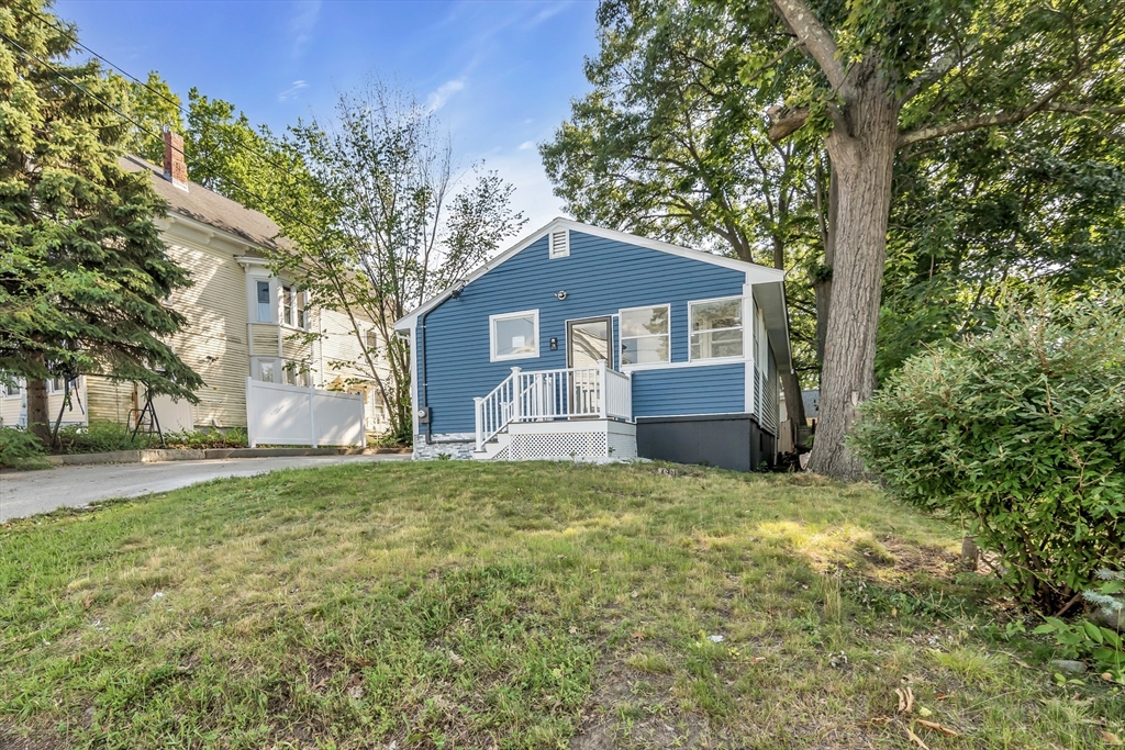 7-B Stevens St