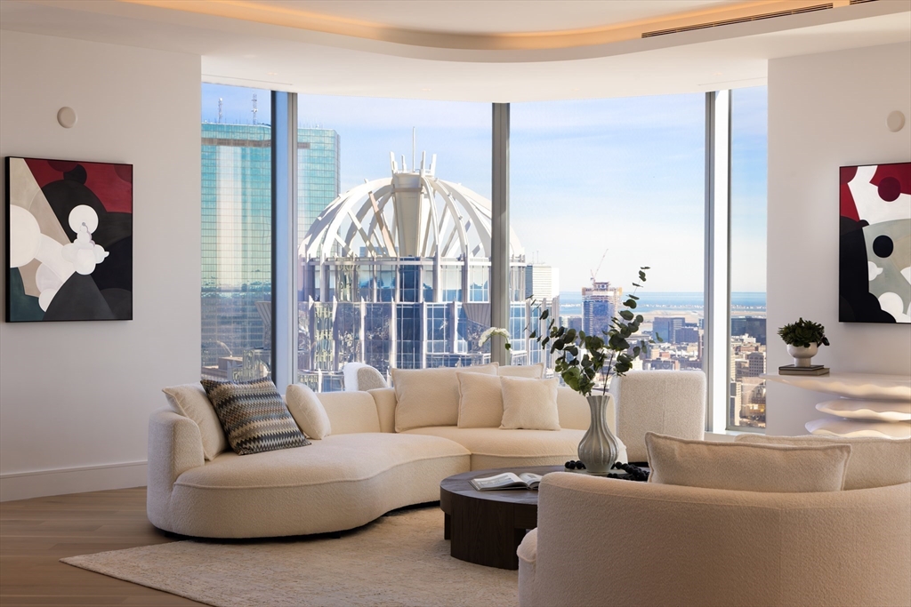 1 Dalton St 4602
