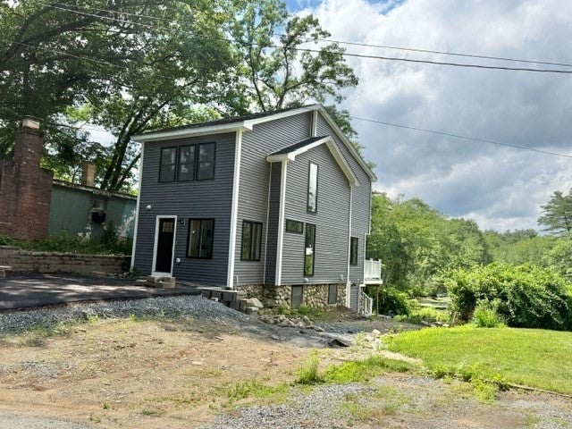 6 Hillside Rd