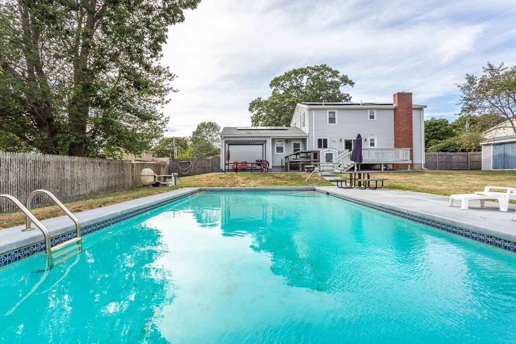 34 Barry Avenue
