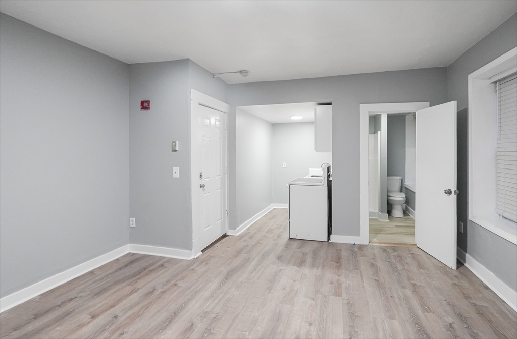 24 Charlton Street 5