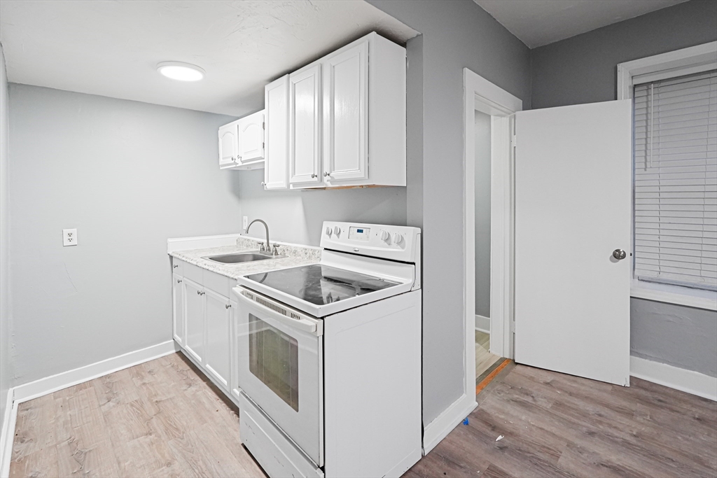 24 Charlton Street 5