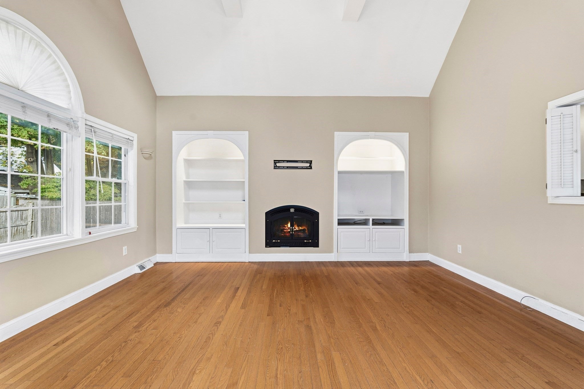 37 Jordan St, Beverly, MA, 37 Jordan St, Beverly, MA Photo #2