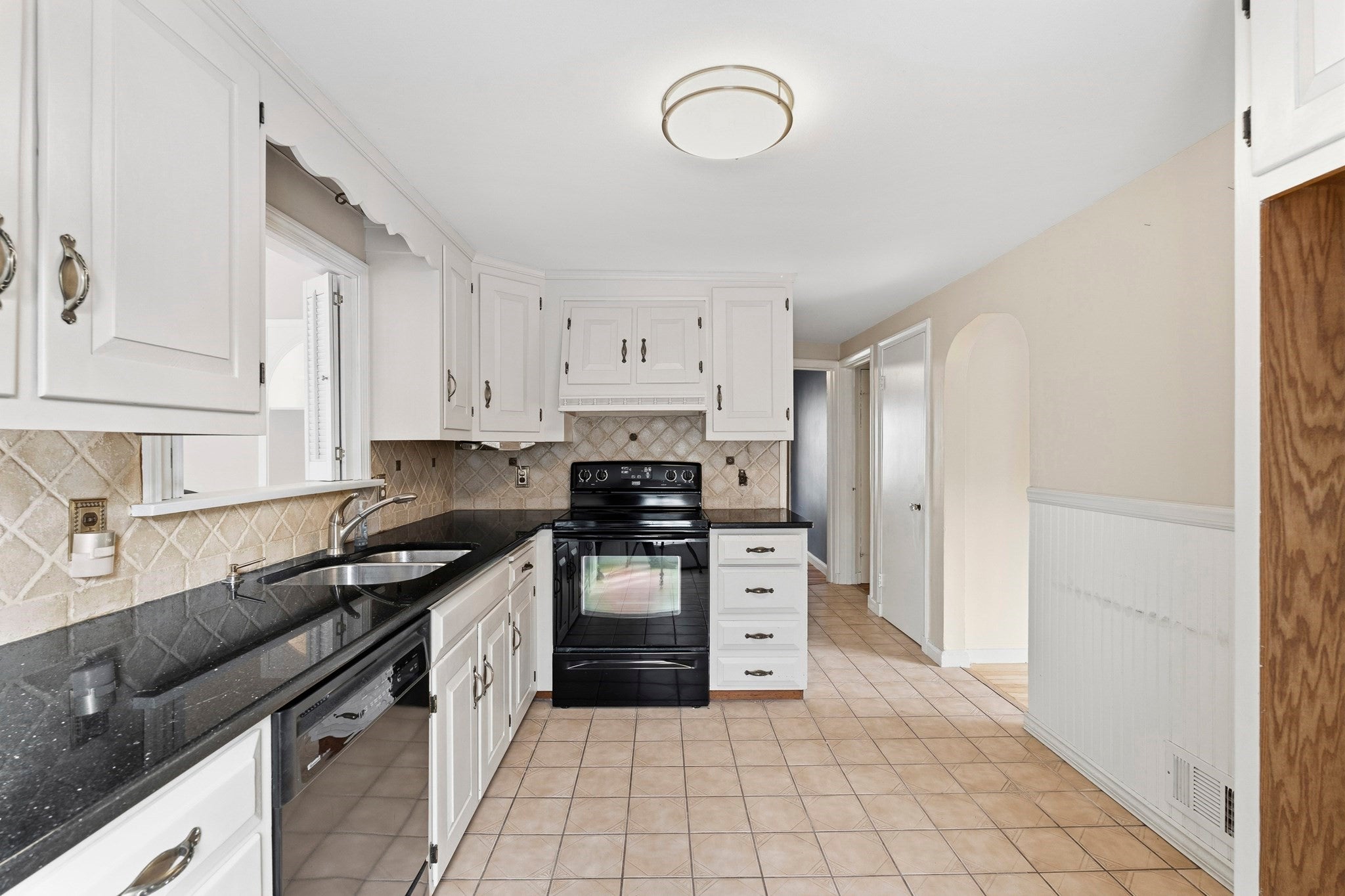 37 Jordan St, Beverly, MA, 37 Jordan St, Beverly, MA Photo #6