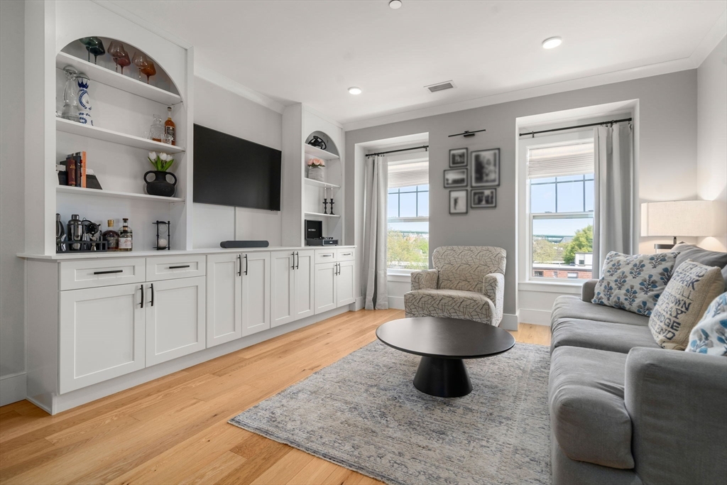 30 Polk St 408