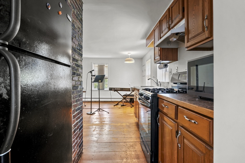 18-20 Brattle Street