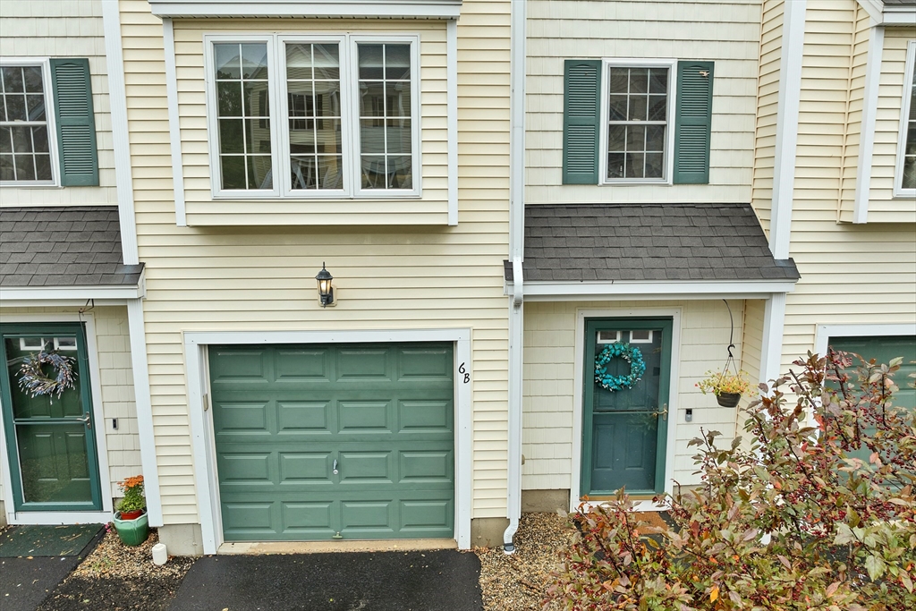 Salisbury, Massachusetts 01952, United States, 2 Bedrooms Bedrooms, ,2 BathroomsBathrooms,Residential,Pending,230559