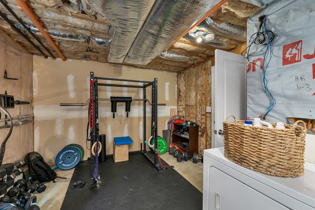 Salisbury, Massachusetts 01952, United States, 2 Bedrooms Bedrooms, ,2 BathroomsBathrooms,Residential,Pending,230559