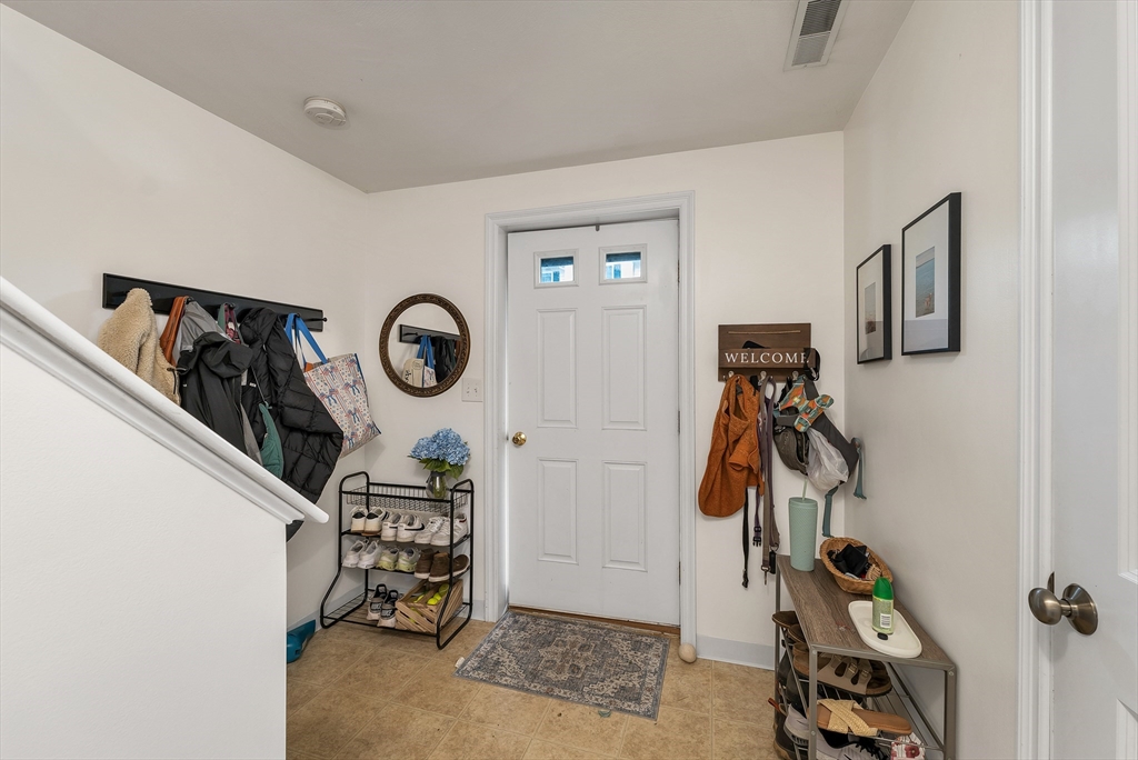 Salisbury, Massachusetts 01952, United States, 2 Bedrooms Bedrooms, ,2 BathroomsBathrooms,Residential,Pending,230559