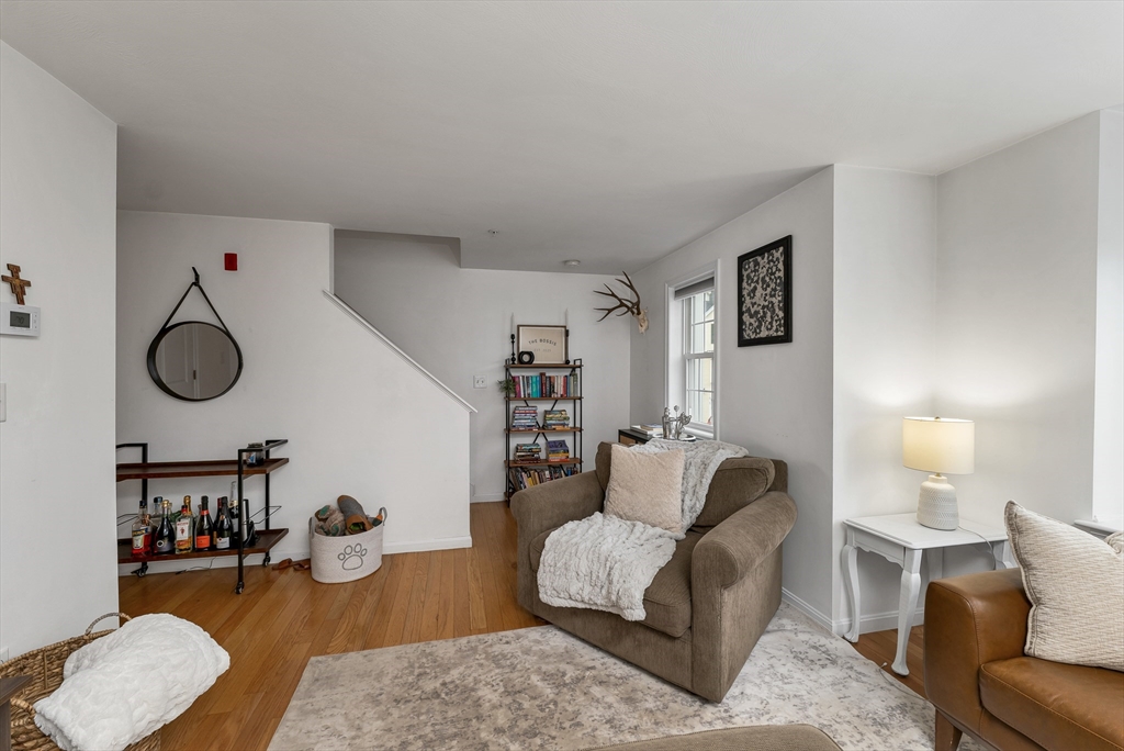 Salisbury, Massachusetts 01952, United States, 2 Bedrooms Bedrooms, ,2 BathroomsBathrooms,Residential,Pending,230559