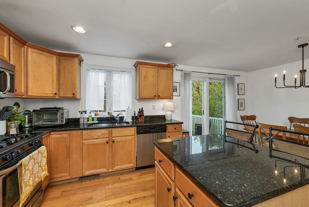 Salisbury, Massachusetts 01952, United States, 2 Bedrooms Bedrooms, ,2 BathroomsBathrooms,Residential,Pending,230559