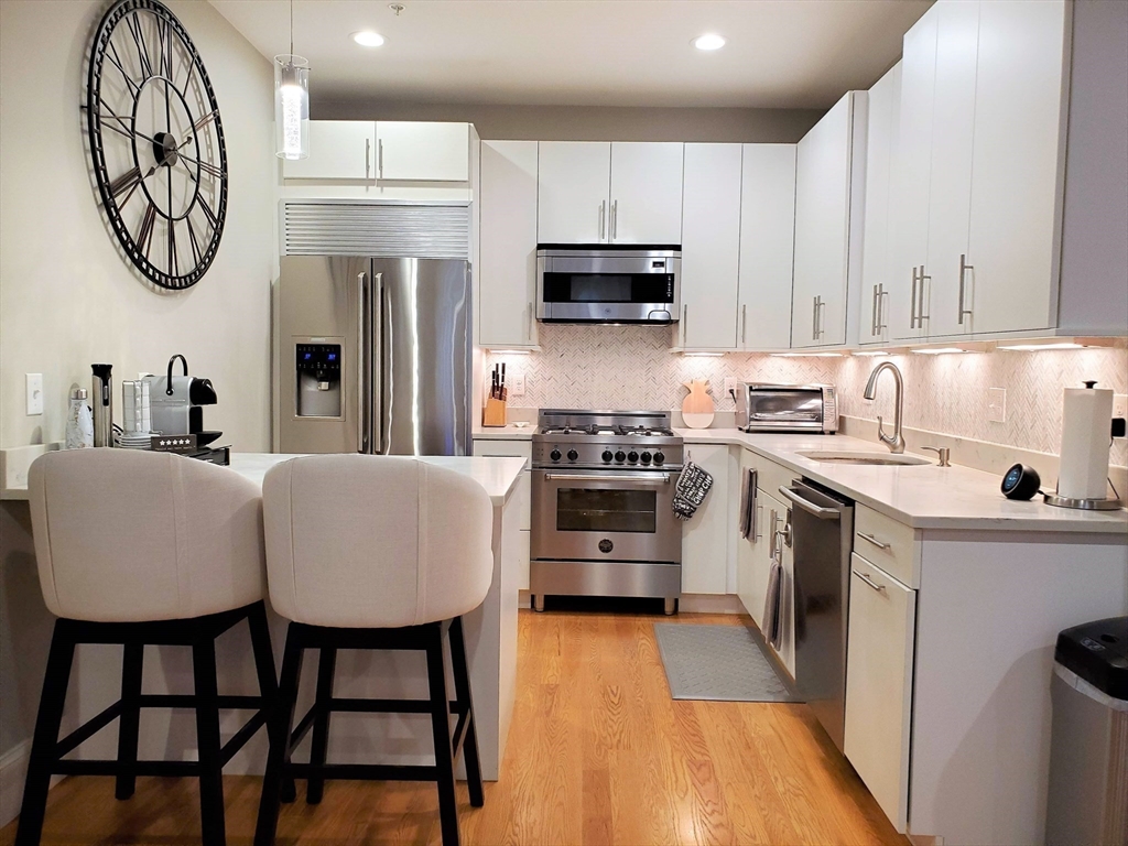 111 B St 2