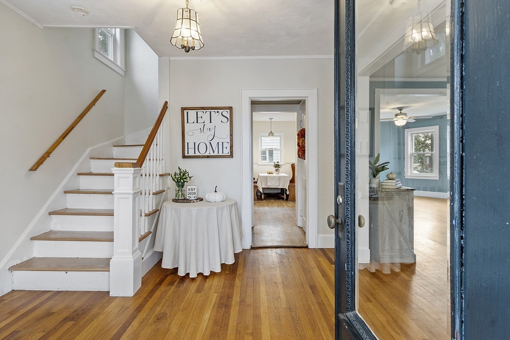406 Parker St