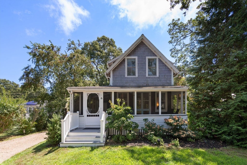 Photo of 6 Taunton Avenue, Marion, MA