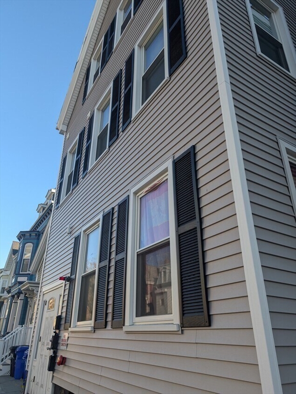 167 Lexington St 167