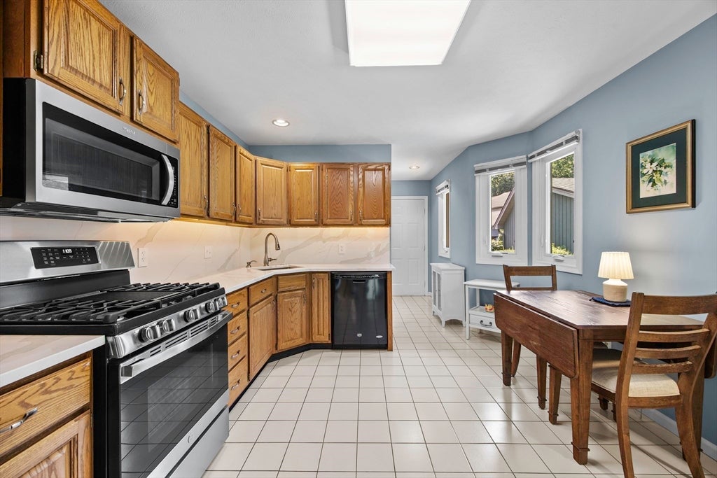 43 Pine Grove Drive #43, South Hadley, MA Photo #4