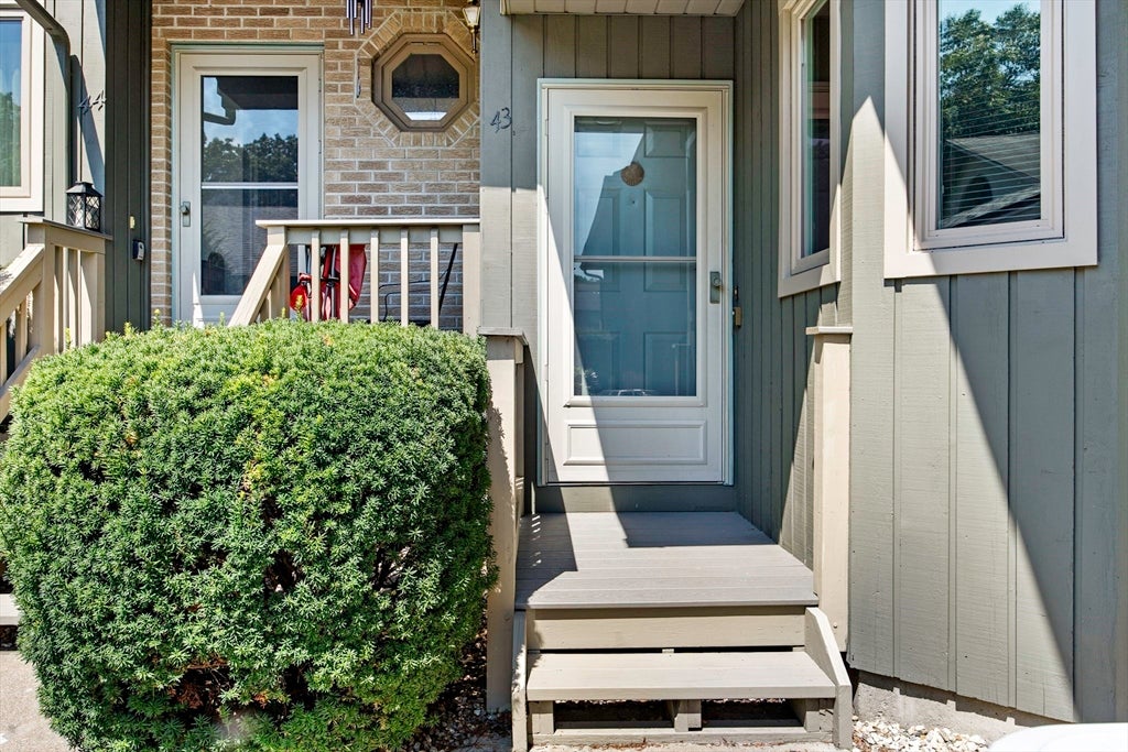 43 Pine Grove Drive #43, South Hadley, MA Photo #3