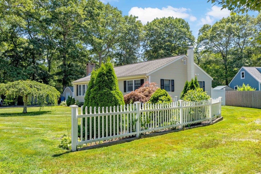 4 Deepwood Drive, Falmouth, MA, 4 Deepwood Drive, Falmouth, MA Photo #26