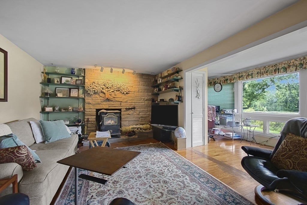 138 Sutton Ave, Oxford, MA, 138 Sutton Ave, Oxford, MA Photo #14