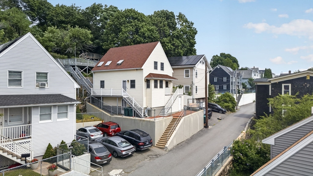 30 Brownville Ave