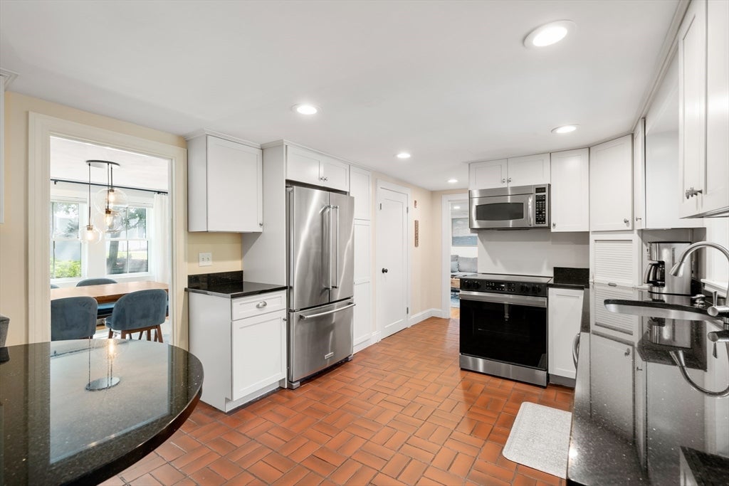 14 Fuller Brook Ave, Needham, MA Photo #11