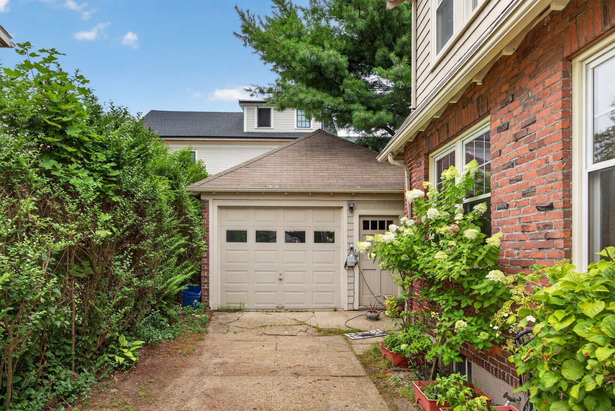 45 Hamlet St, Arlington, MA Photo #3