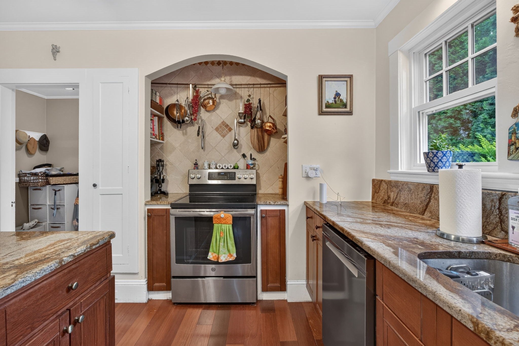 45 Hamlet St, Arlington, MA Photo #6