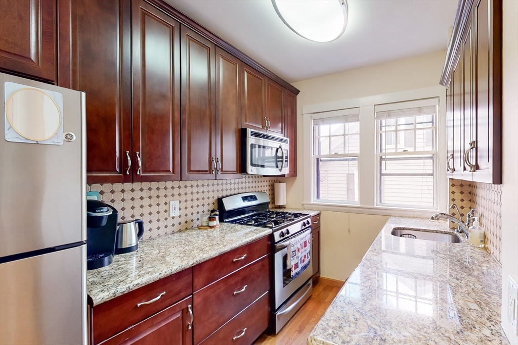 34 Ash St 204