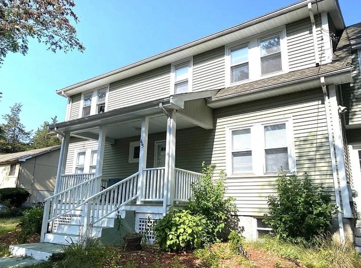 405 Village St #2, Millis, MA Photo #1