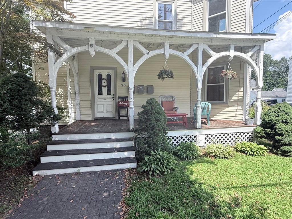 20 Salem St 2