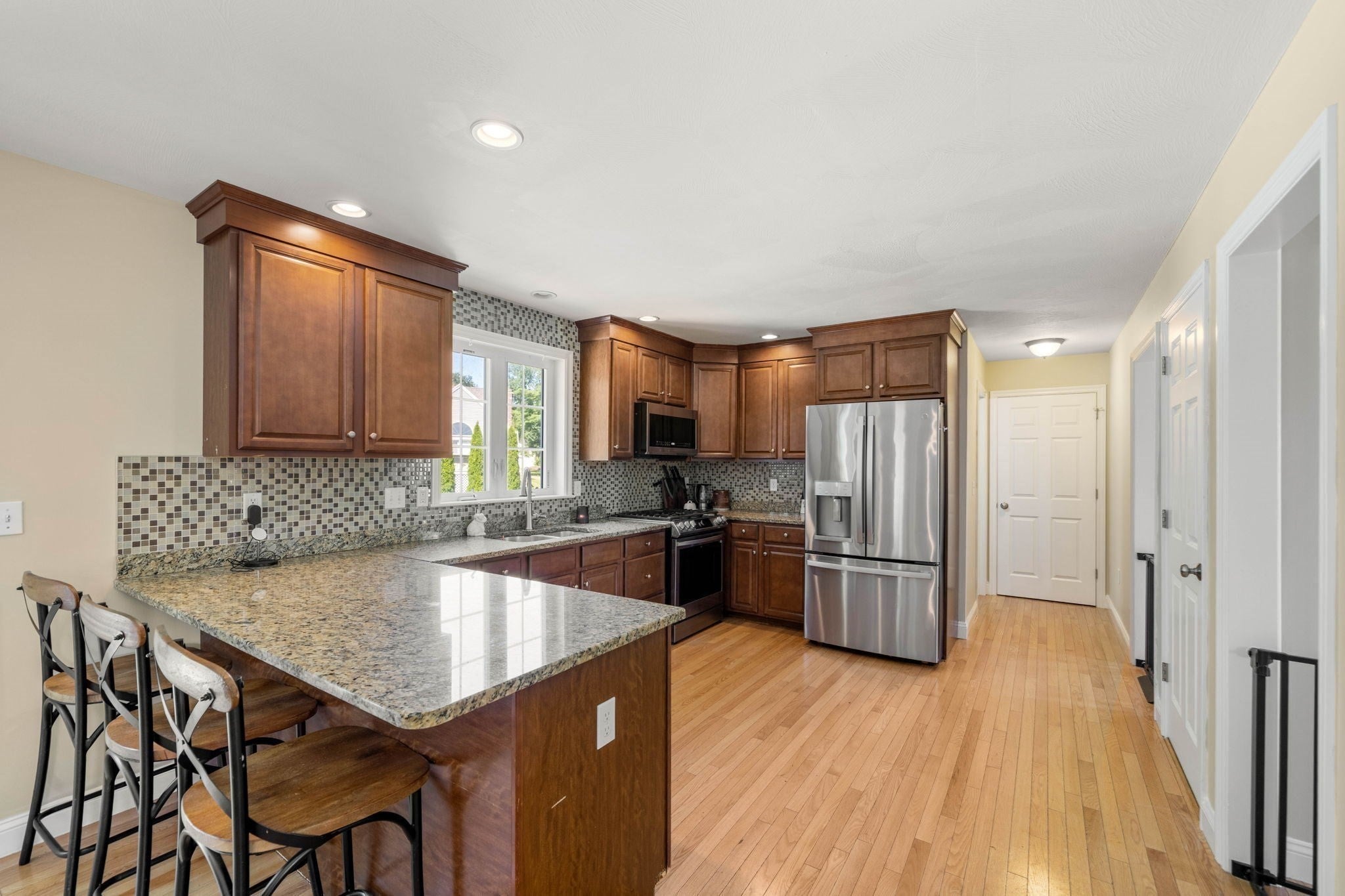 11 Duquette Dr, Haverhill, MA Photo #5