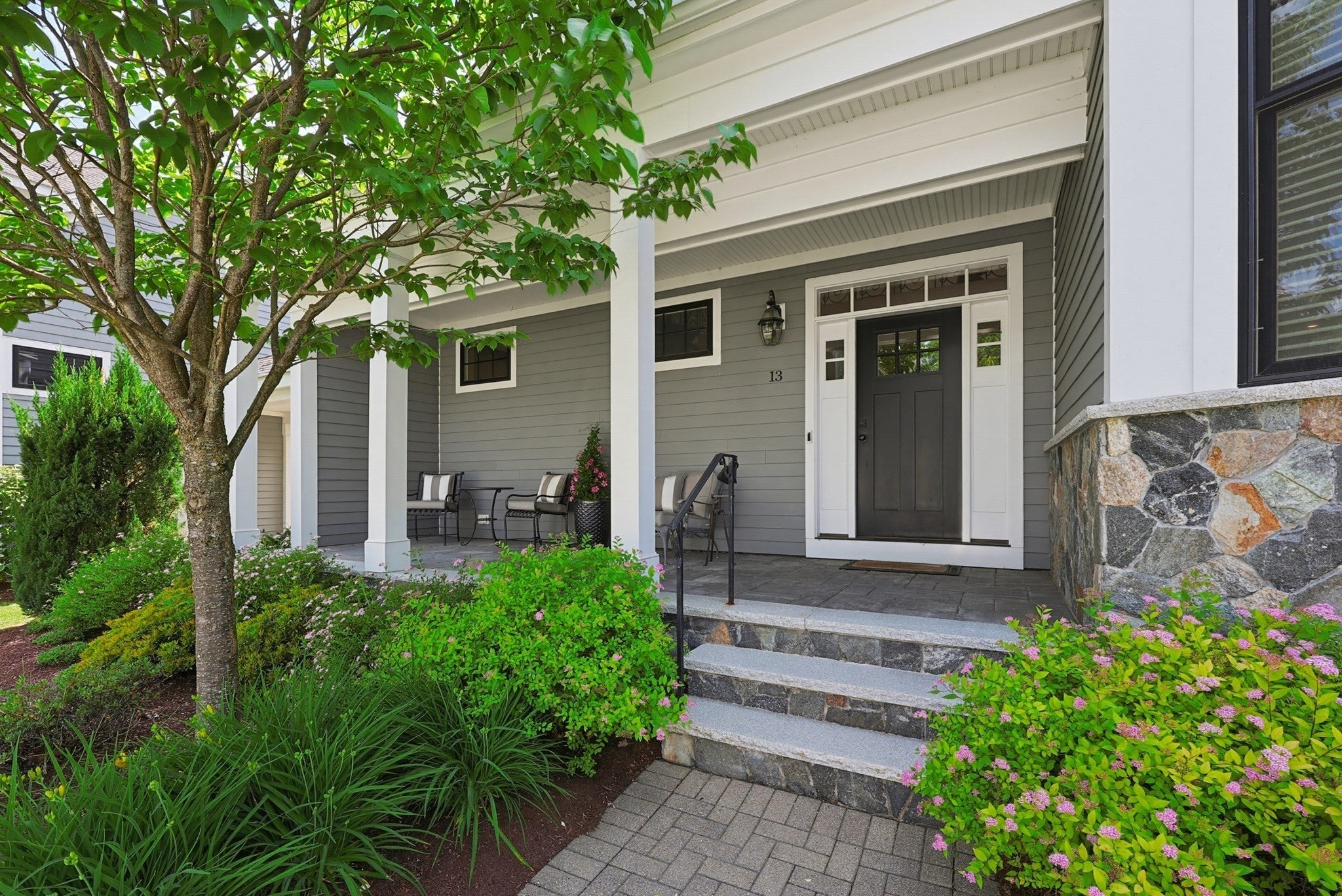 13 Davenport Ln