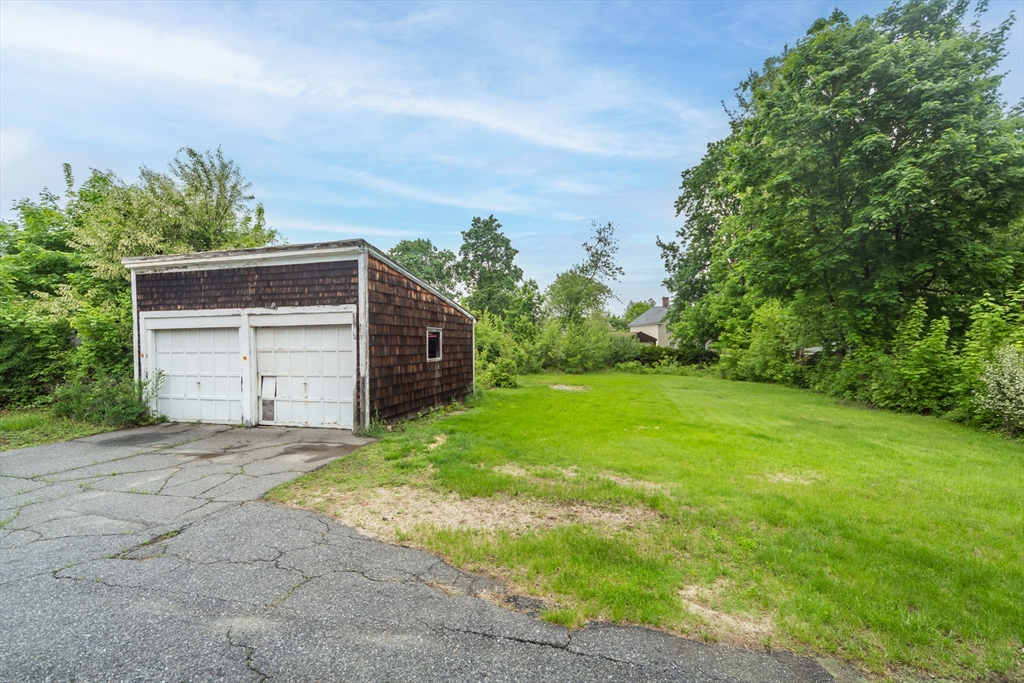 10 Spruce St